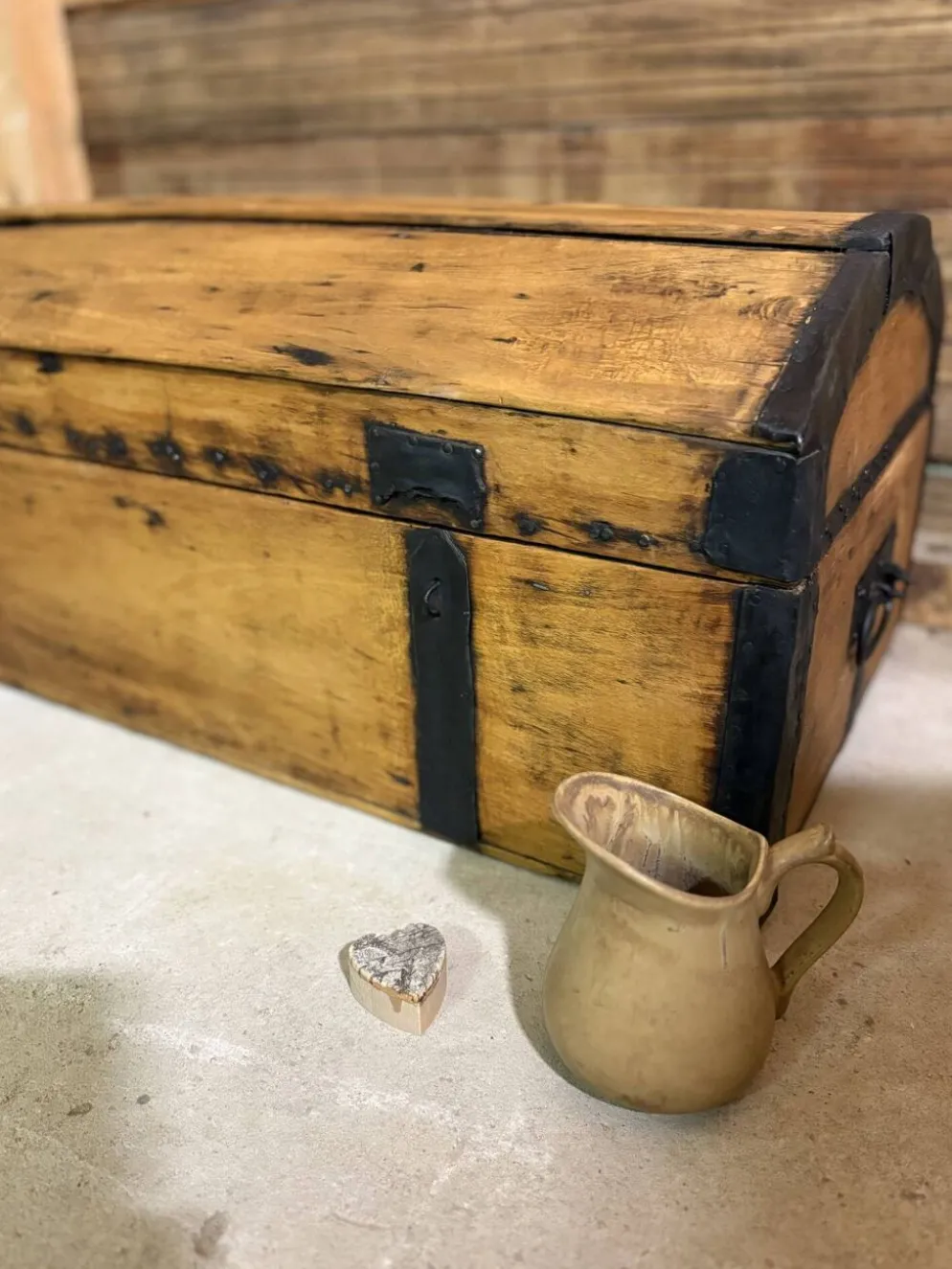 Malle ancienne en bois