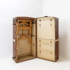 Malle armoire ancienne "Malle de voyage", vers 1930