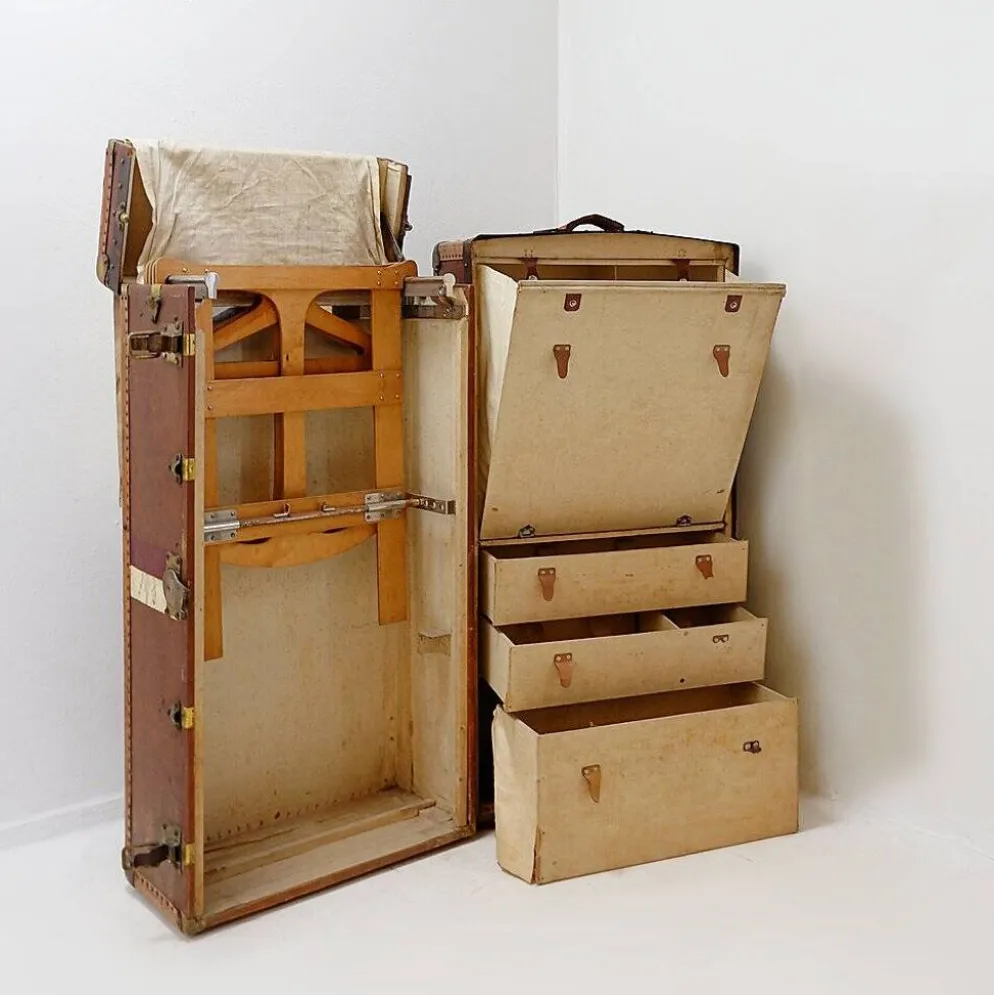 Malle armoire ancienne "Malle de voyage", vers 1930