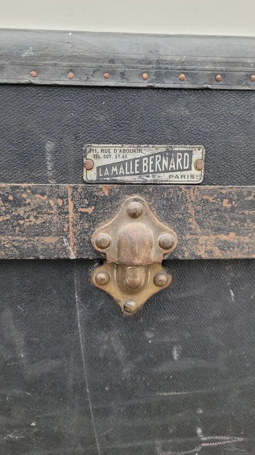 Malle cabine de la marque "La Malle Bernard" Paris -1900s