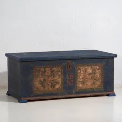 Malle de mariée ancienne bleu marine (année 1855)