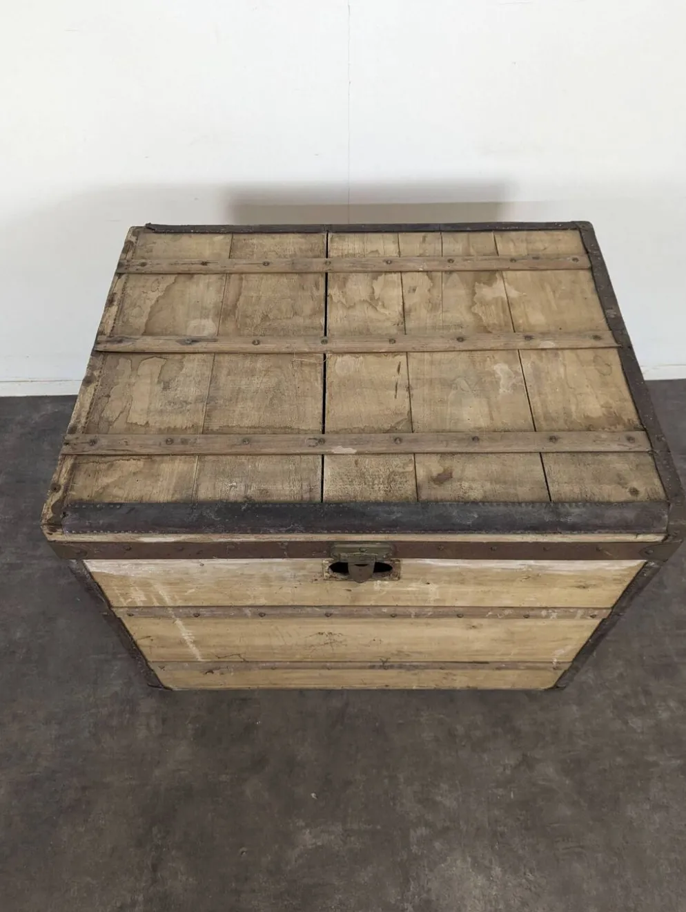 Malle de voyage en bois