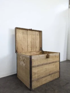 Malle de voyage en bois