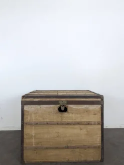 Malle de voyage en bois