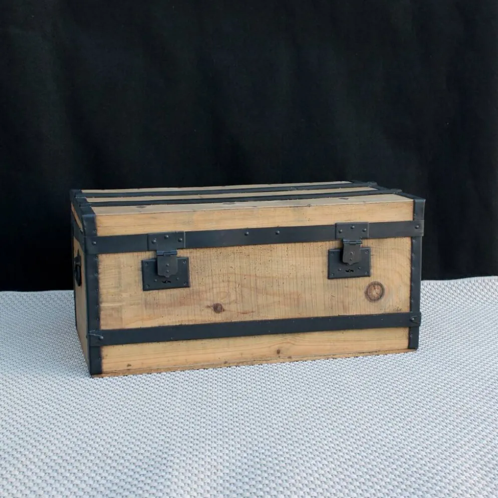 Malle de voyage en bois