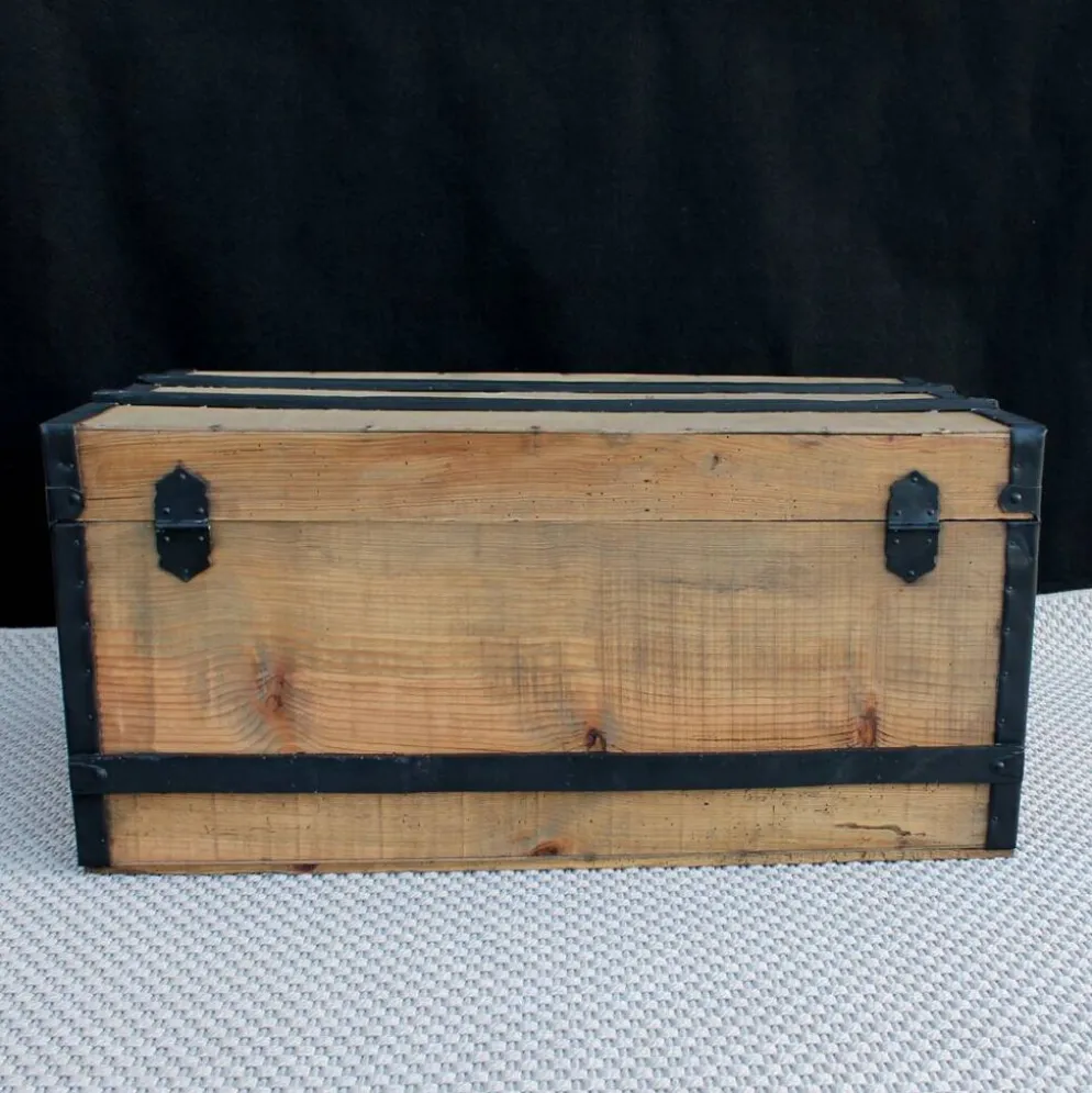 Malle de voyage en bois