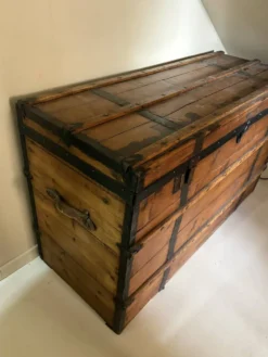 Malle en bois