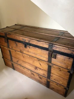 Malle en bois