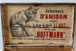 Malle en bois, amidon Le Chat Hoffmann