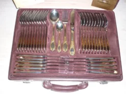 Mallette ménagère 70 pièces Besteke SBS Solingen en chrome nickel et dorée à l’or
