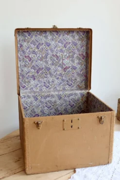 Malle vintage ocre – Coffre de rangement