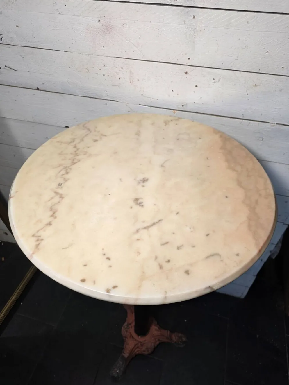 Mange debout de bistrot dessus marbre pied fonte