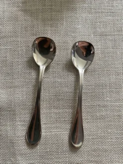 Mappin & Webb vintage, élégant service à condiments en métal argenté.