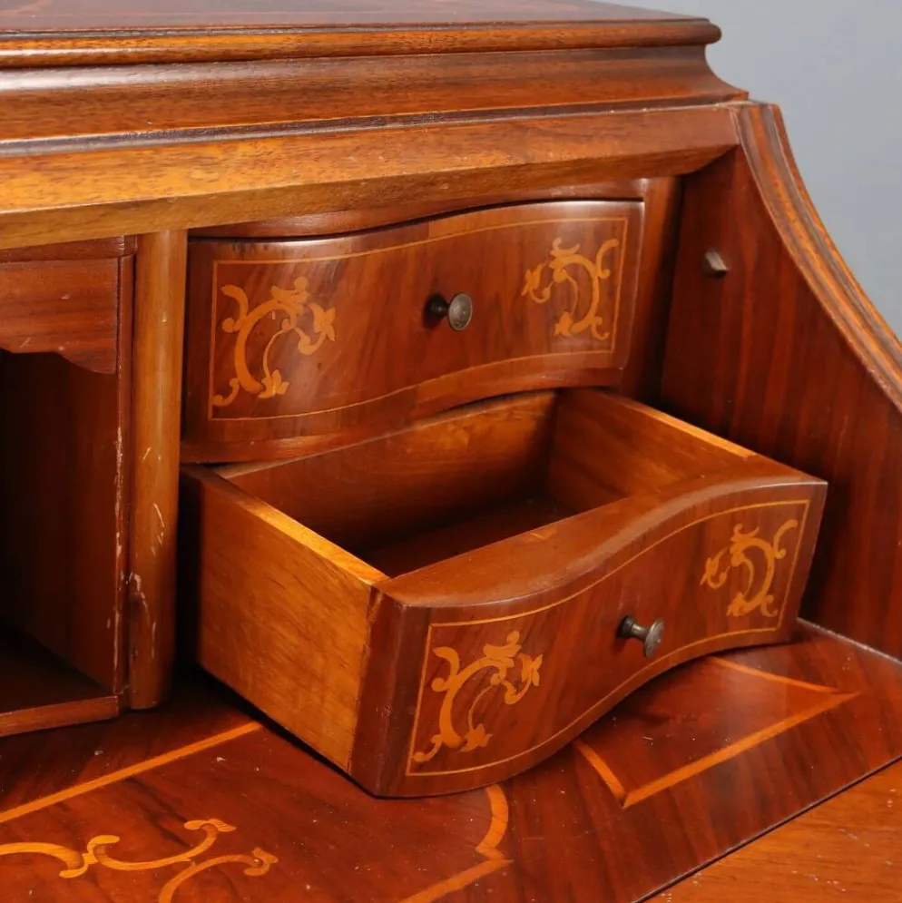 Meuble à abattant ancien en noyer avec incrustations d’érable, Italie, XXe siècle