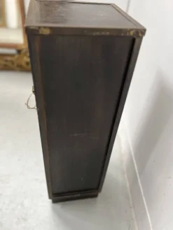 Meuble a huit petits tiroirs en bois noir XX Siècle