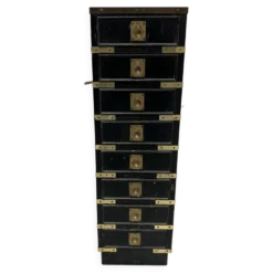 Meuble a huit petits tiroirs en bois noir XX Siècle