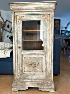 Meuble ancien Louis-Philippe à capot – patine artisanale
