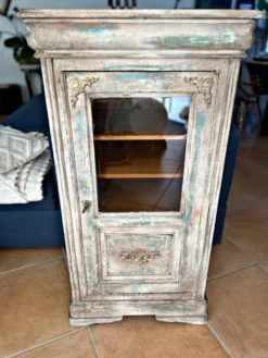 Meuble ancien Louis-Philippe à capot – patine artisanale