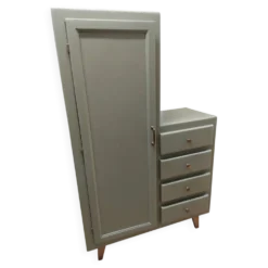Meuble asymétrique