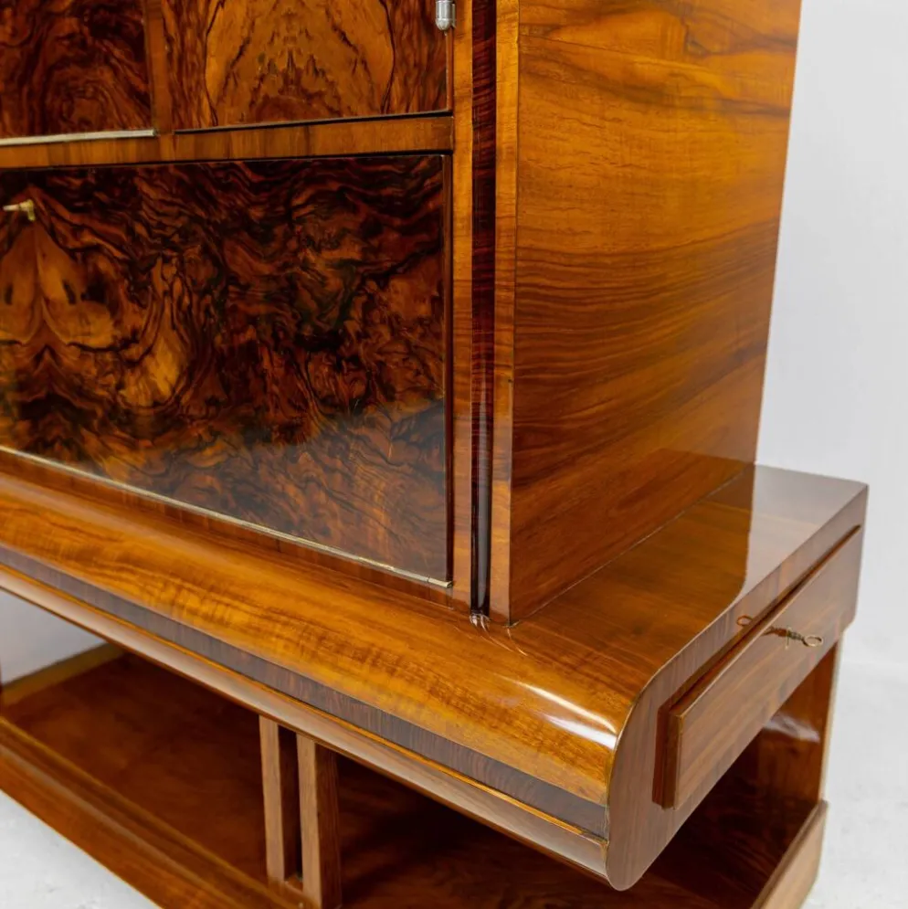 Meuble bar Art Déco en noyer, Wilhelm Mosurski - années 30