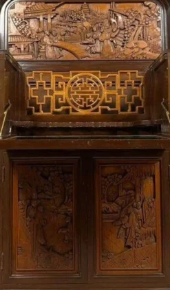 Meuble bar chinois sculpté en bois – XXe siècle