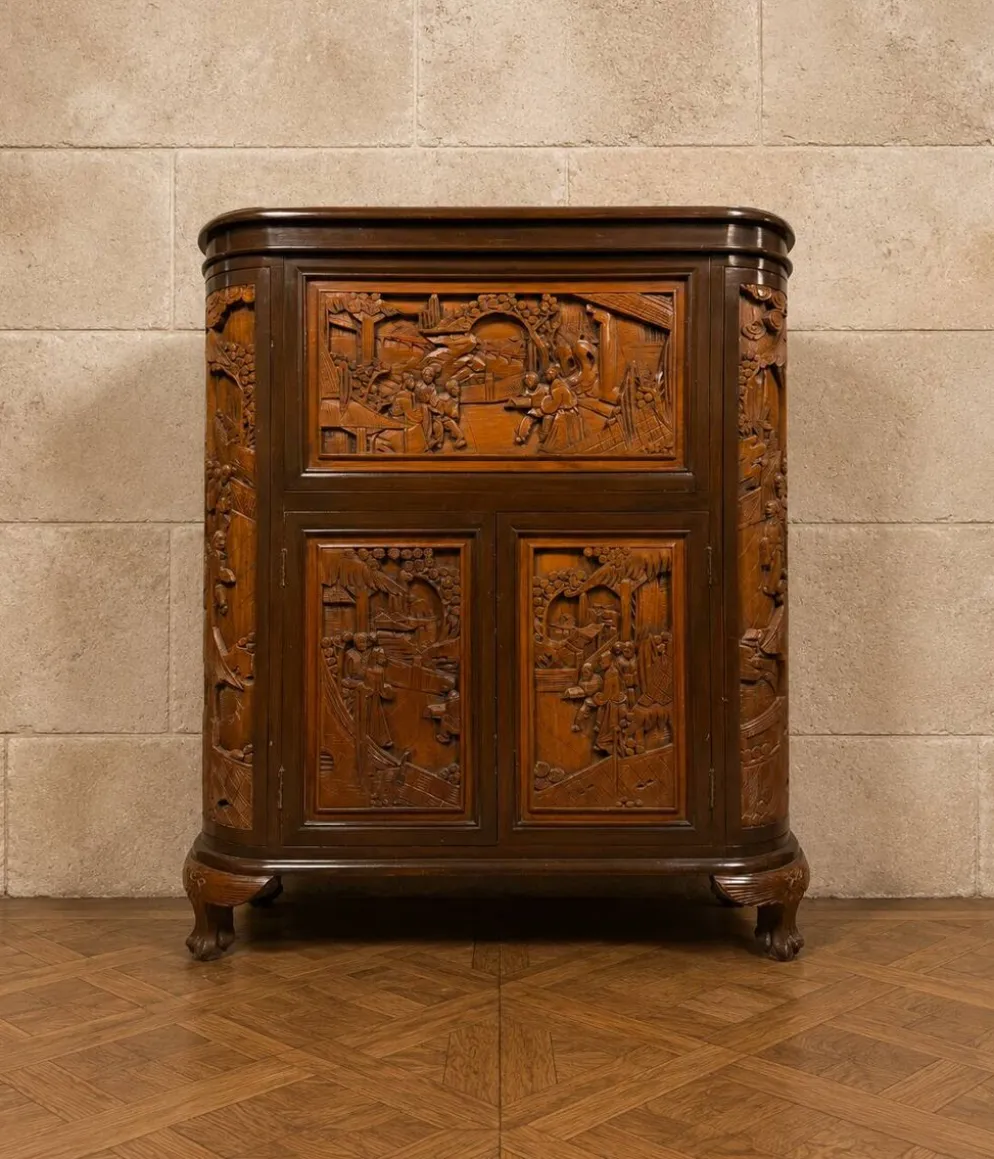 Meuble bar chinois sculpté en bois – XXe siècle