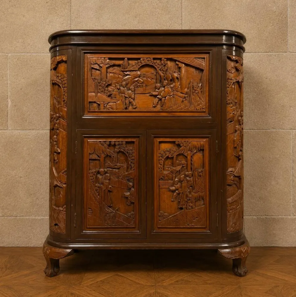 Meuble bar chinois sculpté en bois – XXe siècle