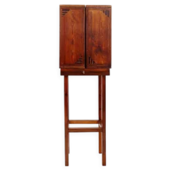 Meuble bar contemporain en bois