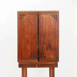 Meuble bar contemporain en bois