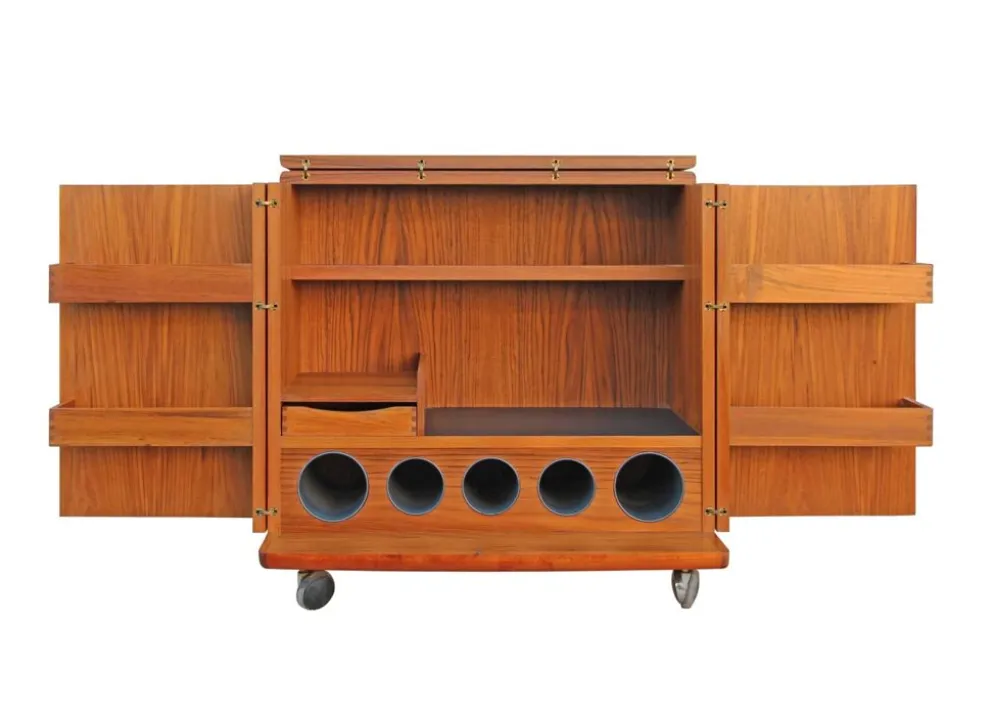 Meuble bar danois en teck par Illum Wikkelsø pour CFC Silkeborg, années 196