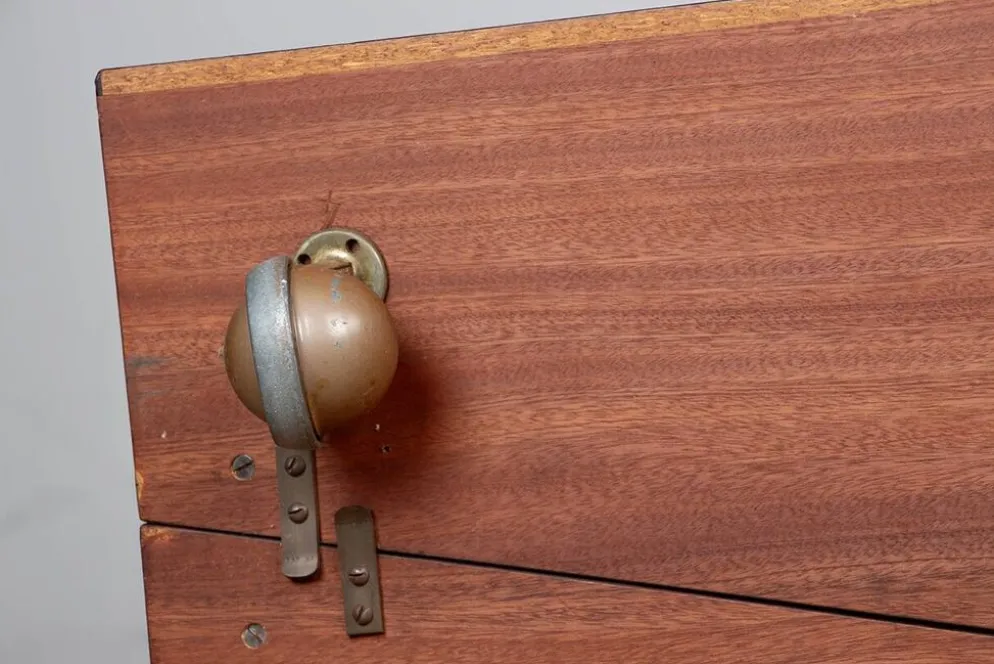 Meuble bar danois sur roulettes en palissandre et laiton par Jorgen Clausen