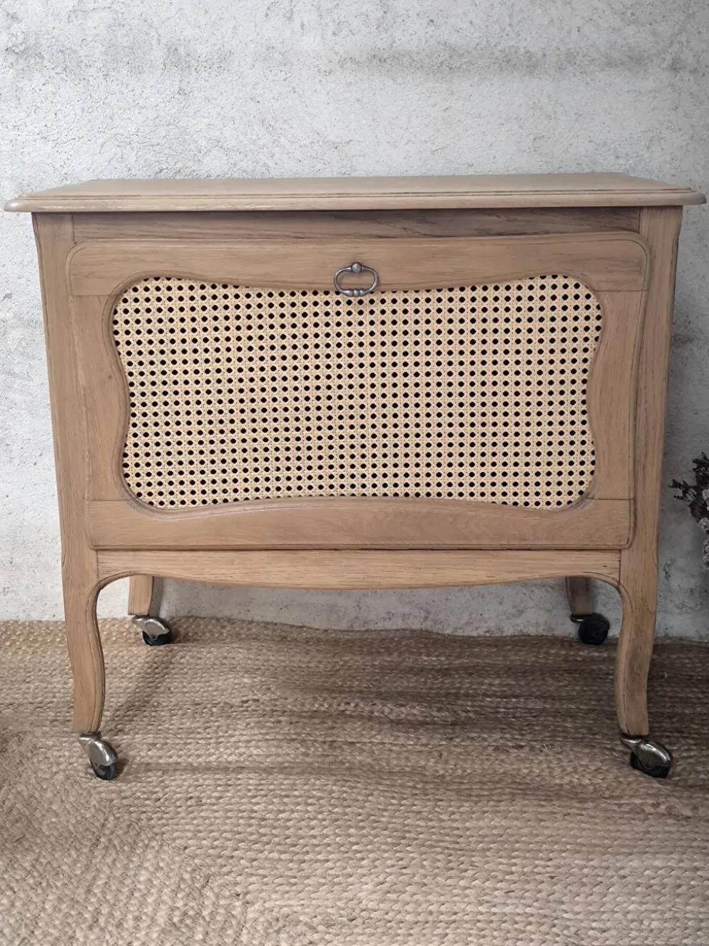 Meuble bar / Desserte en chêne & cannage naturel – Années 50