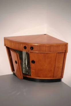 Meuble bar en bois clair attribué à Paolo Buffa, années 1940