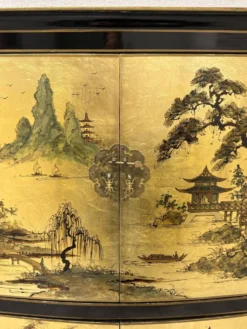 Meuble bar galbé d'inspiration chinoise, laque noire et intérieur rouge