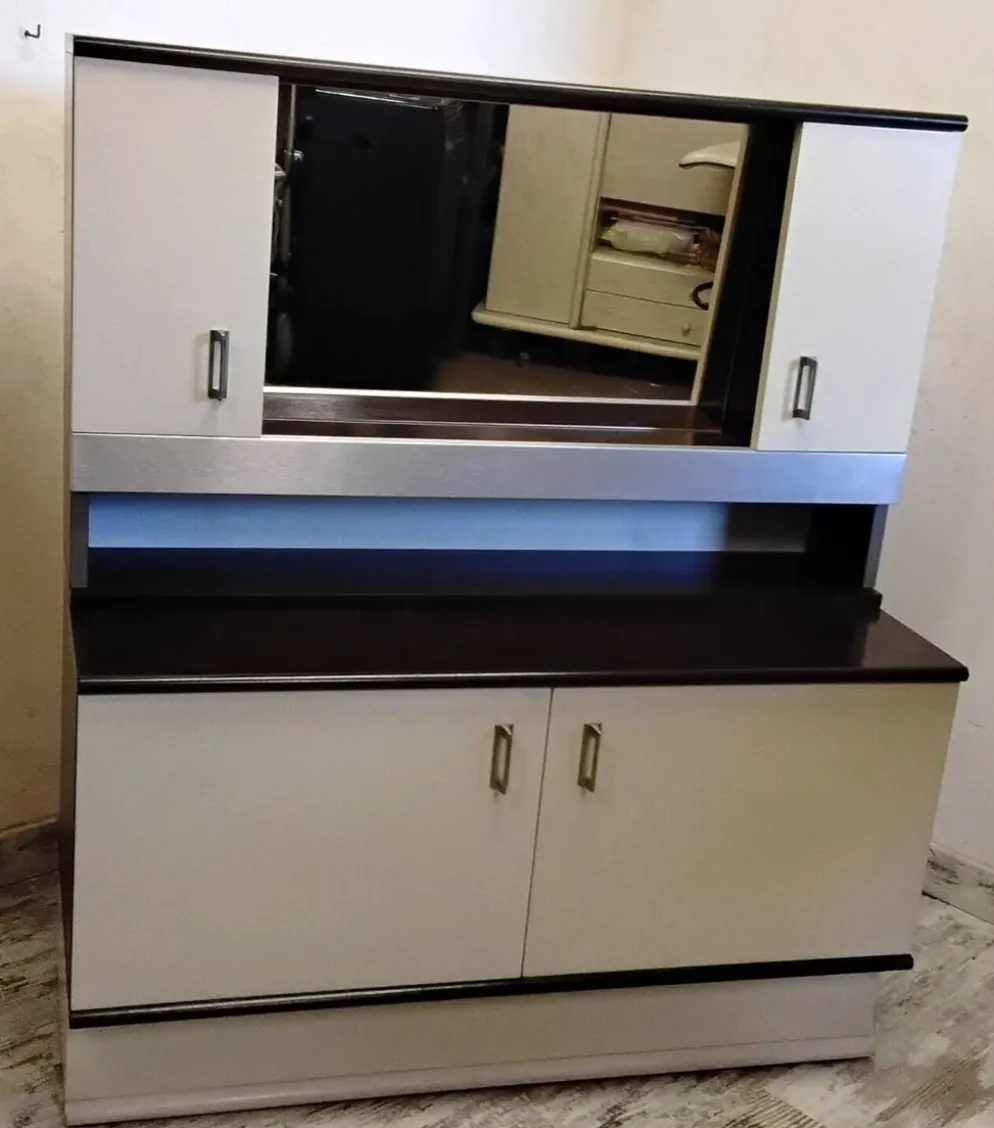 Meuble bar / meuble d’entrée avec miroir vintage des années 70