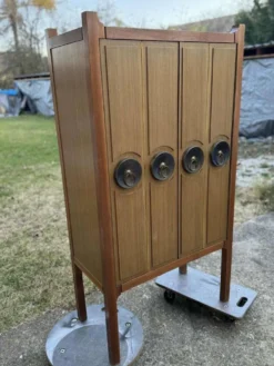 Meuble bar moderne du milieu du siècle par Sandor Bedecs, 1975
