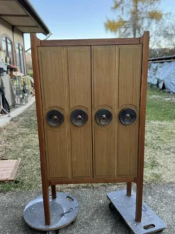 Meuble bar moderne du milieu du siècle par Sandor Bedecs, 1975