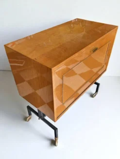 Meuble bar rangement bas sur roulettes années 60