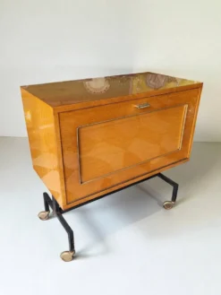 Meuble bar rangement bas sur roulettes années 60