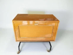Meuble bar rangement bas sur roulettes années 60