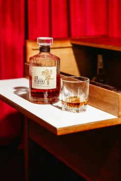 Meuble bar sur roulette vintage