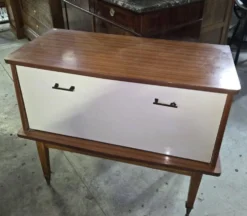 Meuble bar vintage de style mid-century des années 1950–60