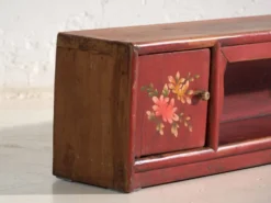Meuble bas ancien en bois d’orme – Chine, vers 1900