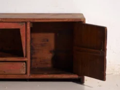 Meuble bas ancien en bois d’orme – Chine, vers 1900