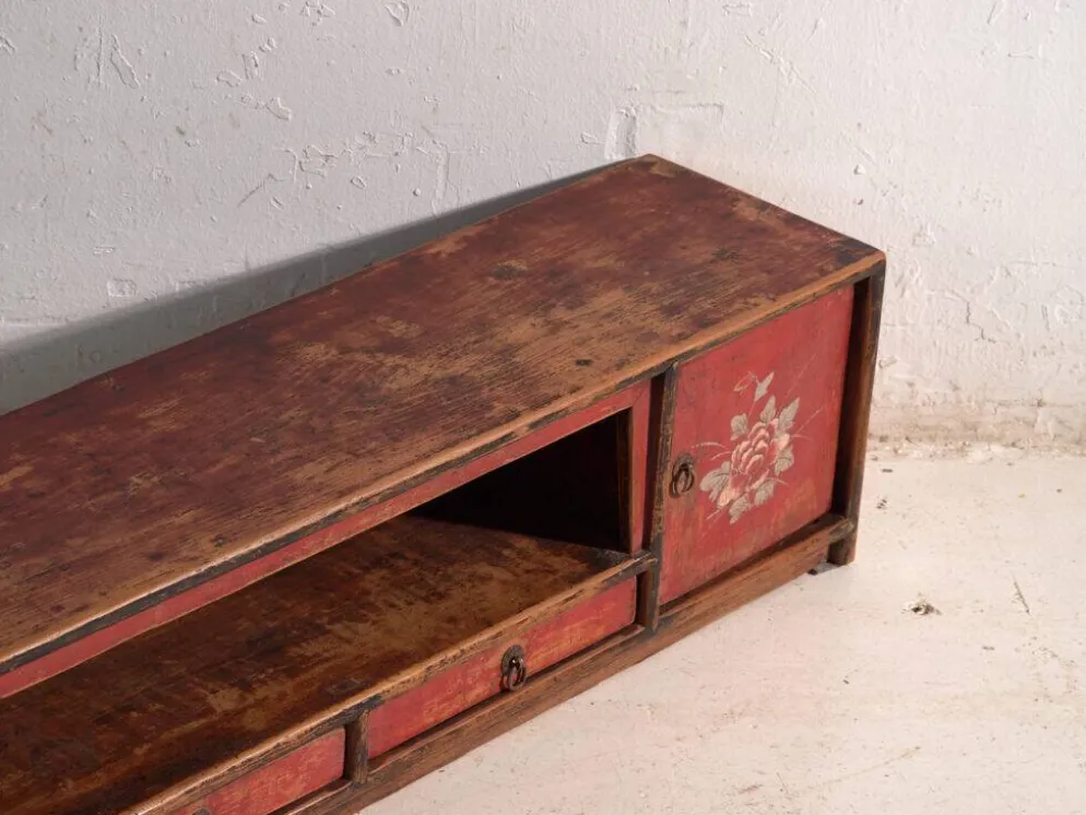 Meuble bas ancien en bois d’orme – Chine, vers 1900