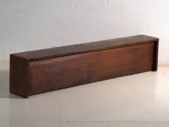 Meuble bas ancien en bois d’orme – Chine, vers 1900