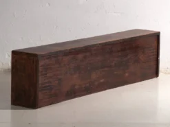 Meuble bas ancien peint en bois de pin – Chine, vers 1900