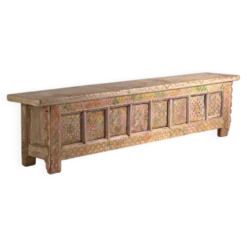 Meuble bas ancien sculpté polychrome en pin – Xinjiang, vers 1900