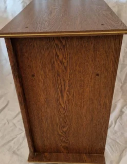 Meuble BerliozCréations vintage en bois figuré et verre fumé Made in France