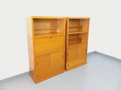 Meuble bibliothèque de rangement vintage en bois de chêne des années 60